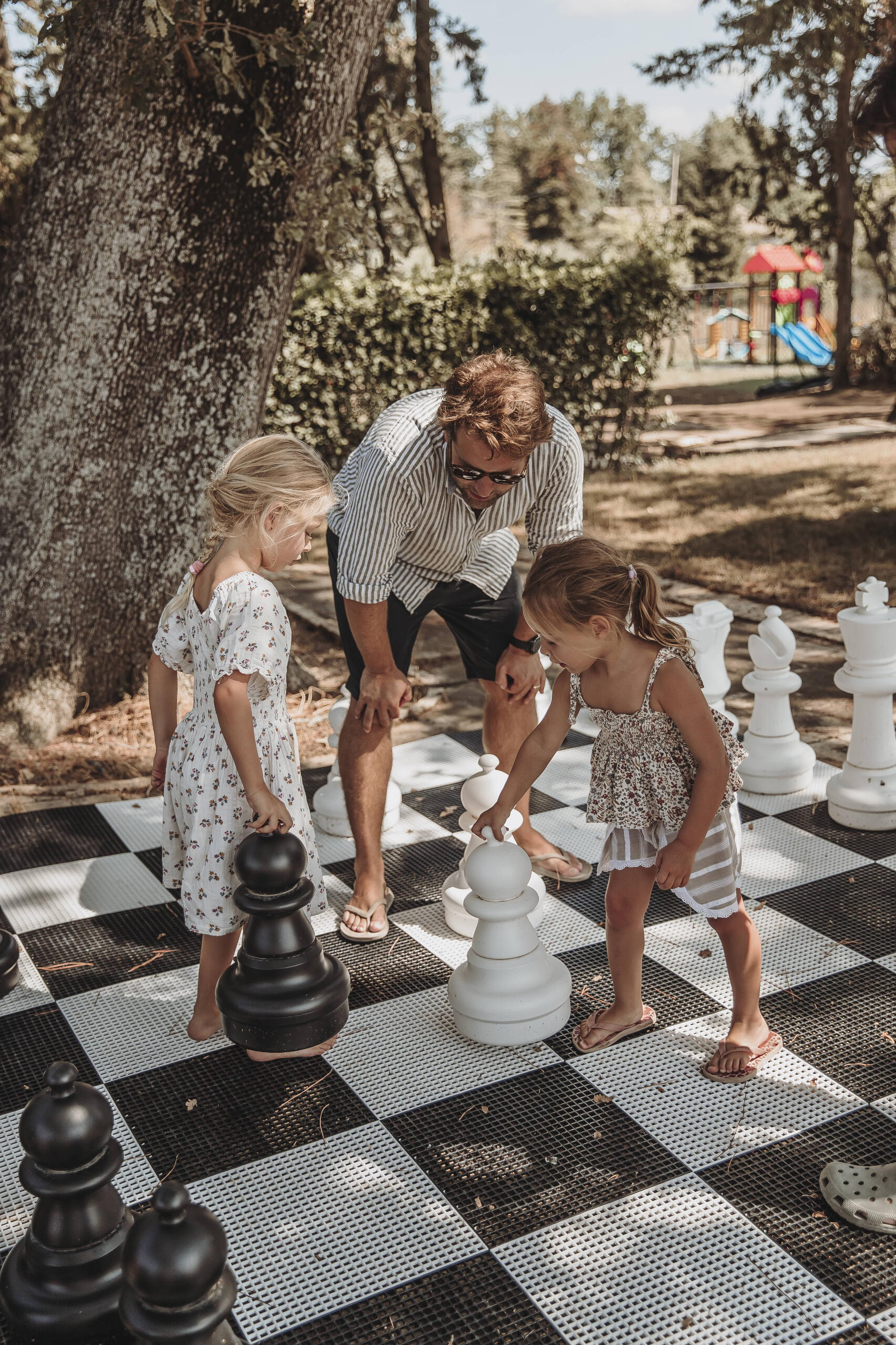 Image showing chess playing side view of HOYE luxury villa